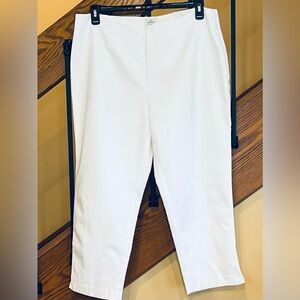Chico’s Pants So Slimming cropped Katherine Side Zip Optic White SZ. 2.5  NWT